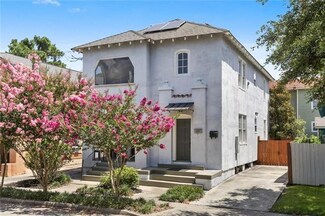 4209 Fontainebleau Dr, New Orleans, LA 70125
