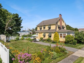 1095 Riverside Ave, Somerset, MA 02726