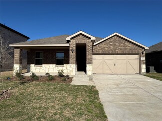 2411 Quiet Oak Ln, Crandall, TX 75114