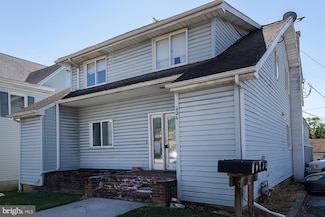 426 Market St, Lemoyne, PA 17043