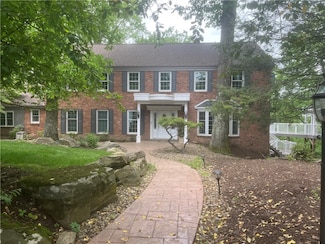 115 Tree Farm Rd, Pittsburgh, PA 15238