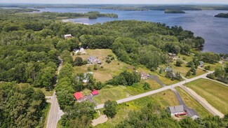 4 Luckys Landing Rd, Glenburn, ME 04401