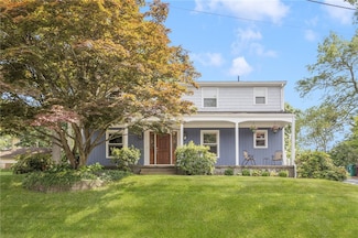 31 Saint Joseph St, Woonsocket, RI 02895