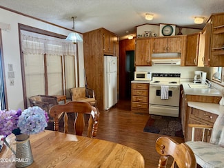 7750 E Broadway Rd Unit 348, Mesa, AZ 85208