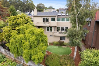 389 Avenue Granada, El Granada, CA 94018