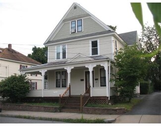 53 Warwick St, Lowell, MA 01851