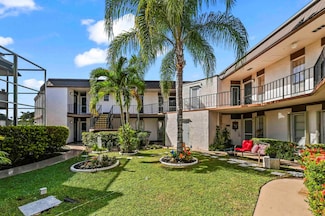 6 Greenway Village N Unit 212, Royal Palm Beach, FL 33411