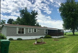609 Park St, Worthington, IN 47471