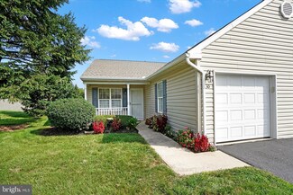 30 Hagarman Dr Unit 30, York, PA 17408