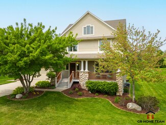 5274 S Silverstone Dr NE, Comstock Park, MI 49321