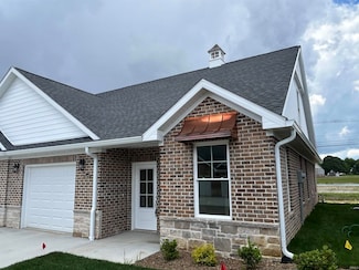 8472 Bell Crossing Dr, Newburgh, IN 47630