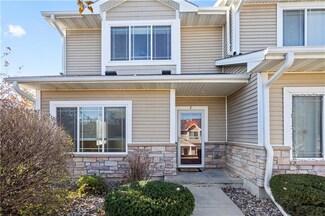 2301 Hart Ave Unit 7, Des Moines, IA 50320
