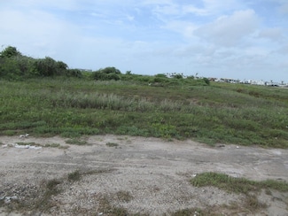 2115 S Hood St, Rockport, TX 78382