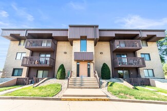 1510 N Rock Run Dr Unit 1B, Crest Hill, IL 60403