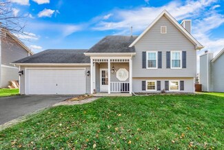 1807 Cambridge Dr, Saint Charles, IL 60174