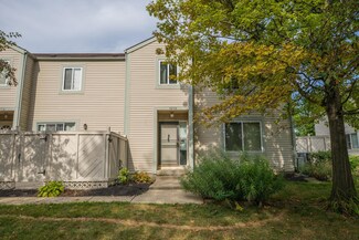 5260 Captains Ct, Columbus, OH 43220