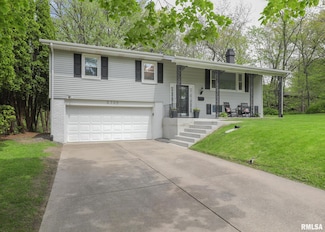 2705 34th Avenue Ct, Rock Island, IL 61201