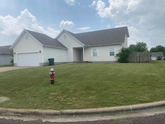 209 Prairie Ln, Monett, MO 65708