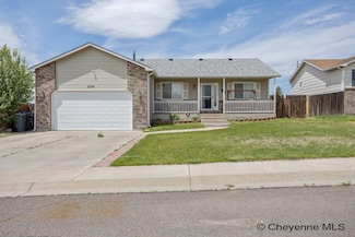 5208 Danielle Ct, Cheyenne, WY 82009