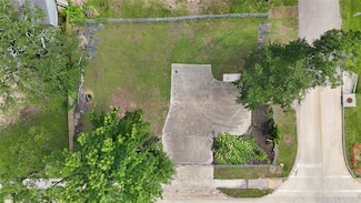 1620 Odd Fellow St, Conroe, TX 77301