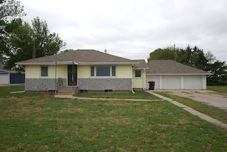 22827 242nd Ave, Columbus, NE 68601