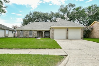 16746 Square Rigger Ln, Friendswood, TX 77546