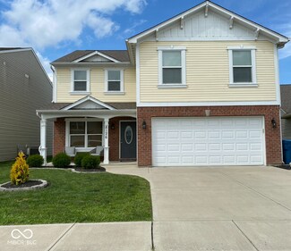8126 Fisher Bend Dr, Indianapolis, IN 46239