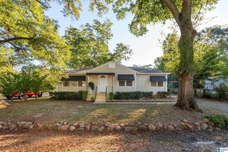 607 Ledford St, Weaver, AL 36277