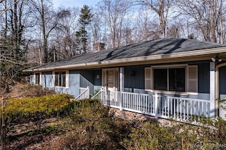 59 Hickory Rd, Lancaster, VA 22503