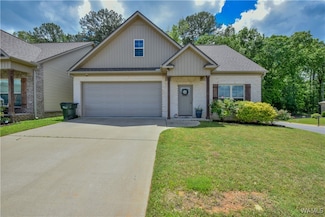 5205 University Gardens Dr, Cottondale, AL 35453