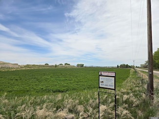 W Pavillion Rd, Pavillion, WY 82501