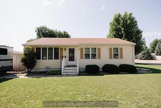 203 E 19th St, Grand Island, NE 68801
