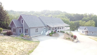 5268 N Elizabeth Scales Mound Rd, Scales Mound, IL 61075