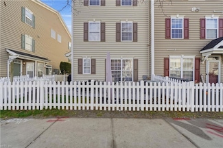 618 Teton Cir Unit 153, Suffolk, VA 23435