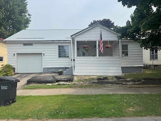 1106 Pickering St, Ogdensburg, NY 13669