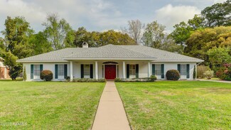 408 Wildwood Dr, New Iberia, LA 70560