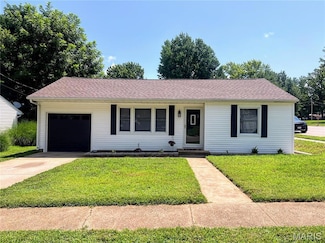 318 S Washington St, Farmington, MO 63640