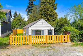 2312 S 126th St, Seattle, WA 98168