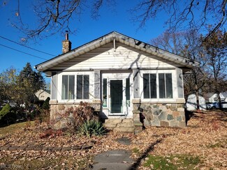 891 Park Ave, Amherst, OH 44001