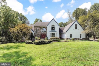 10 Pheasant Ln, Chadds Ford, PA 19317