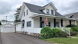 1532 12th Ave, Bloomer, WI 54724