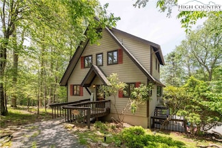 111 Pinnacle Ridge Rd, Beech Mountain, NC 28604