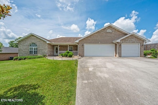 674 Southview Cir, Kodak, TN 37764
