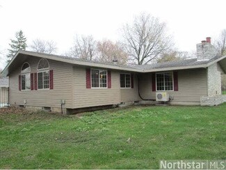 95 95 E Butler St, Litchfield, MN 55355