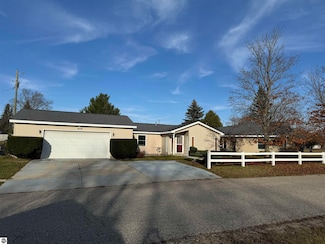 5520 Boardman St SW, South Boardman, MI 49680