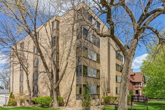 505 36th St Unit 403, Des Moines, IA 50312