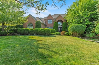 3918 Kaeleaf Rd, Lake Orion, MI 48360