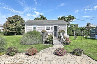 19 2nd St, Westport, MA 02790