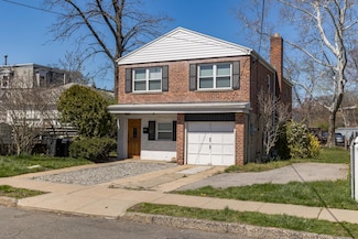 57 7th St, Pelham, NY 10803