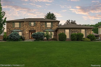2456 Red Maple Dr, Troy, MI 48098